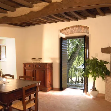 Farm stay Agriturismo Casa Degli Ulivi *